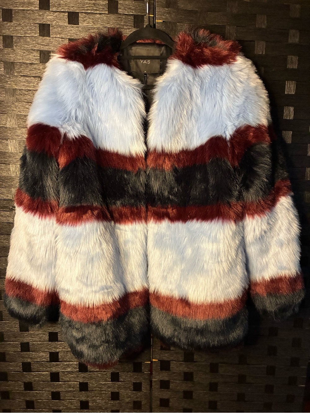 YAS Faux Fur Teddy Jacket in Light Blue, Burgundy & Black